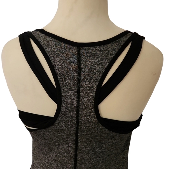 🦚 Black Strappy Top w Bralette - Picture 2 of 3